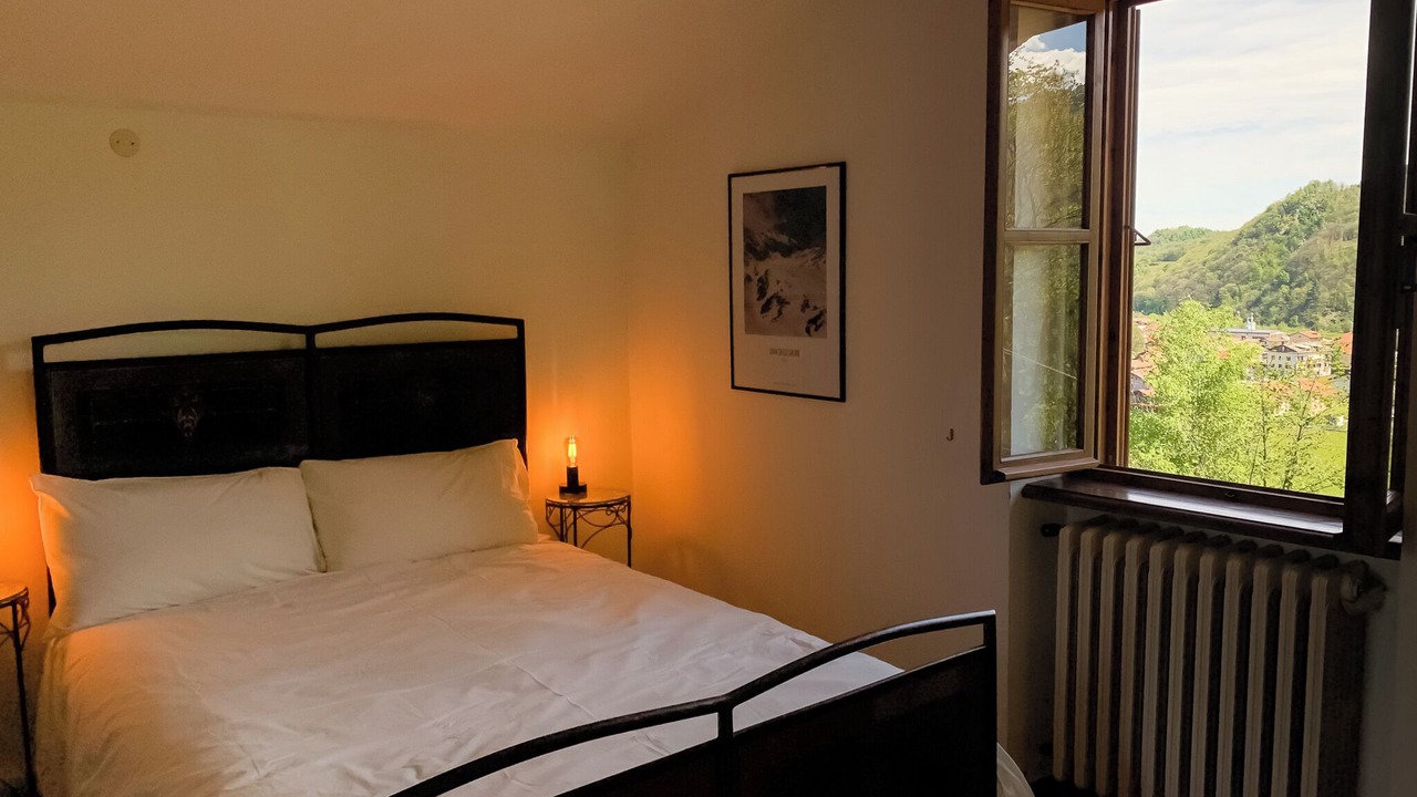 Photo of Bedroom in Roccaforte Mondovi