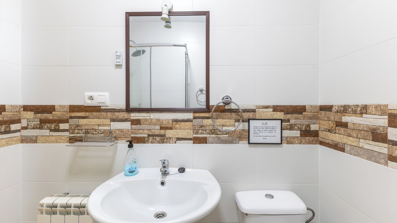 Photo of Bathroom in Fuentiduena de Tajo