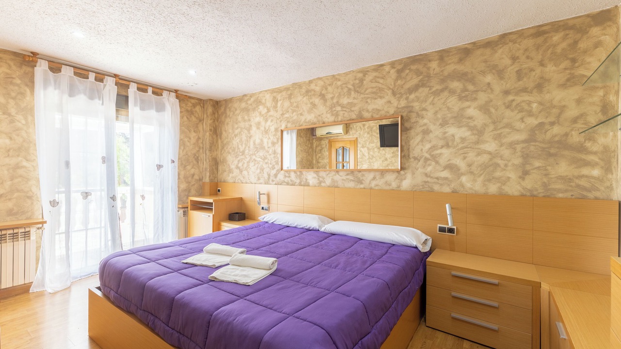 Photo of Bedroom in Fuentiduena de Tajo