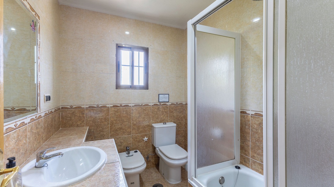 Photo of Bathroom in Fuentiduena de Tajo