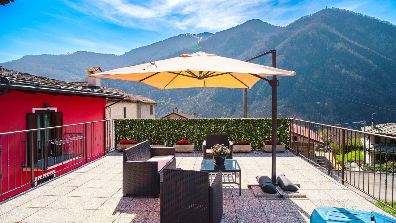 Photo of Patio Balcony in Roure