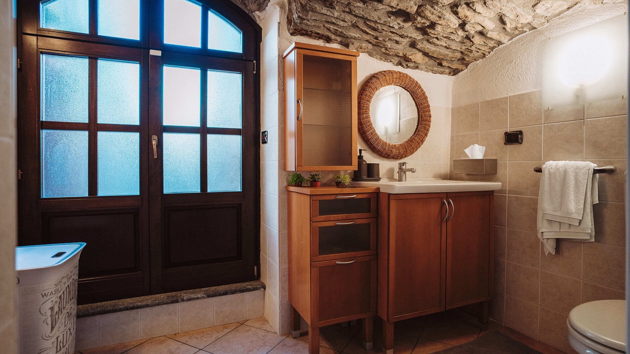 Photo of Bathroom in Roure