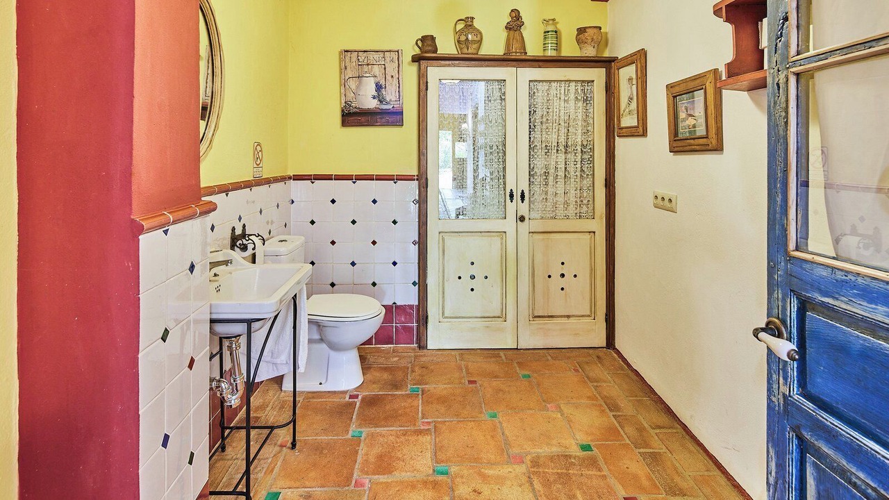 Photo of Bathroom in Jimena de la Frontera