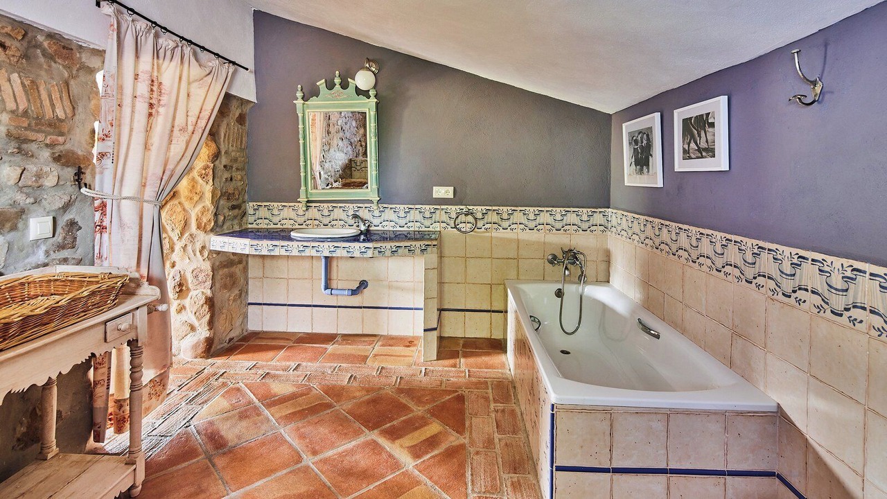 Photo of Bathroom in Jimena de la Frontera
