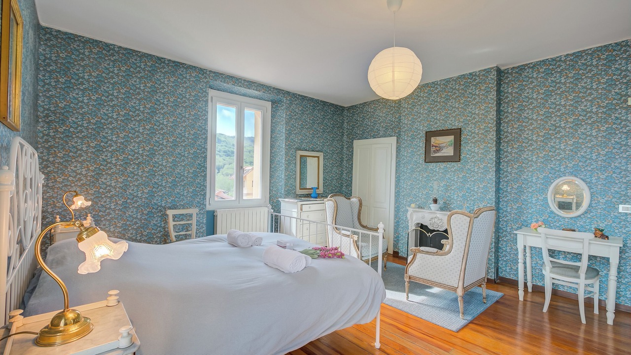 Photo of Bedroom in Brovello-Carpugnino