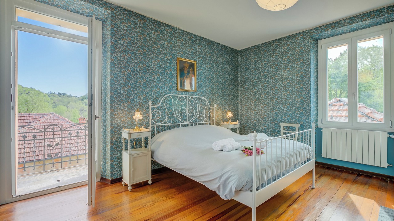 Photo of Bedroom in Brovello-Carpugnino