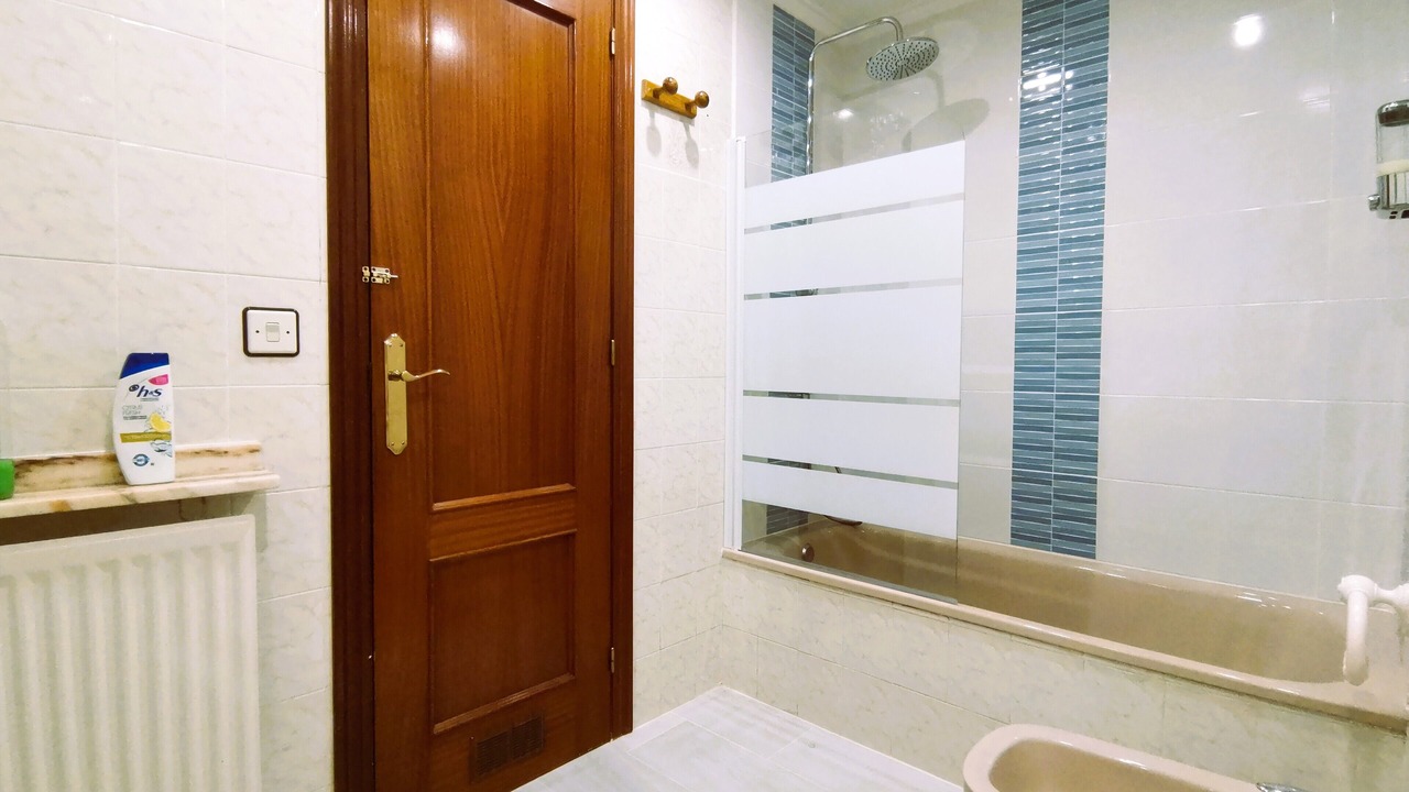 Photo of Bathroom in Langreo