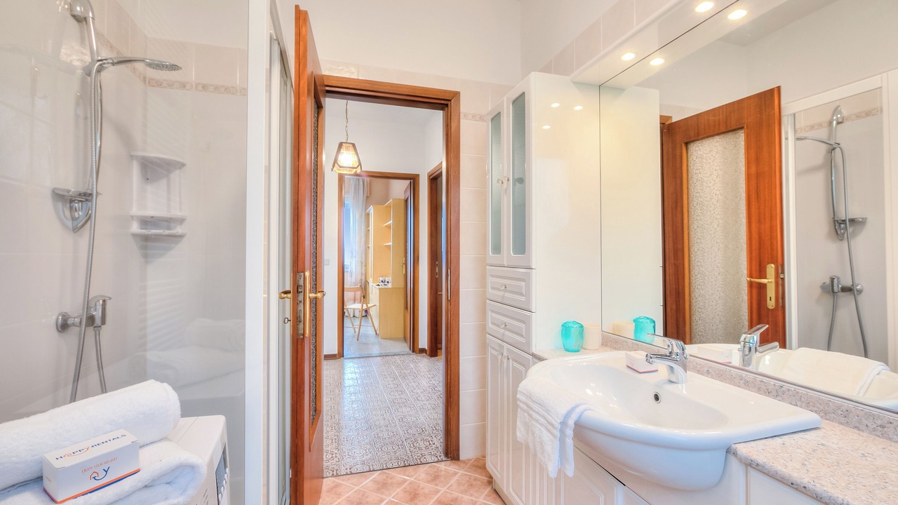 Photo of Bathroom in Armeno