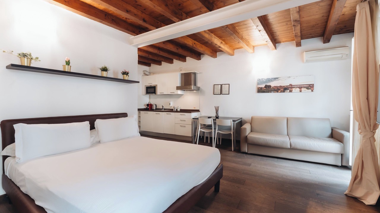 Photo of Bedroom in Scala