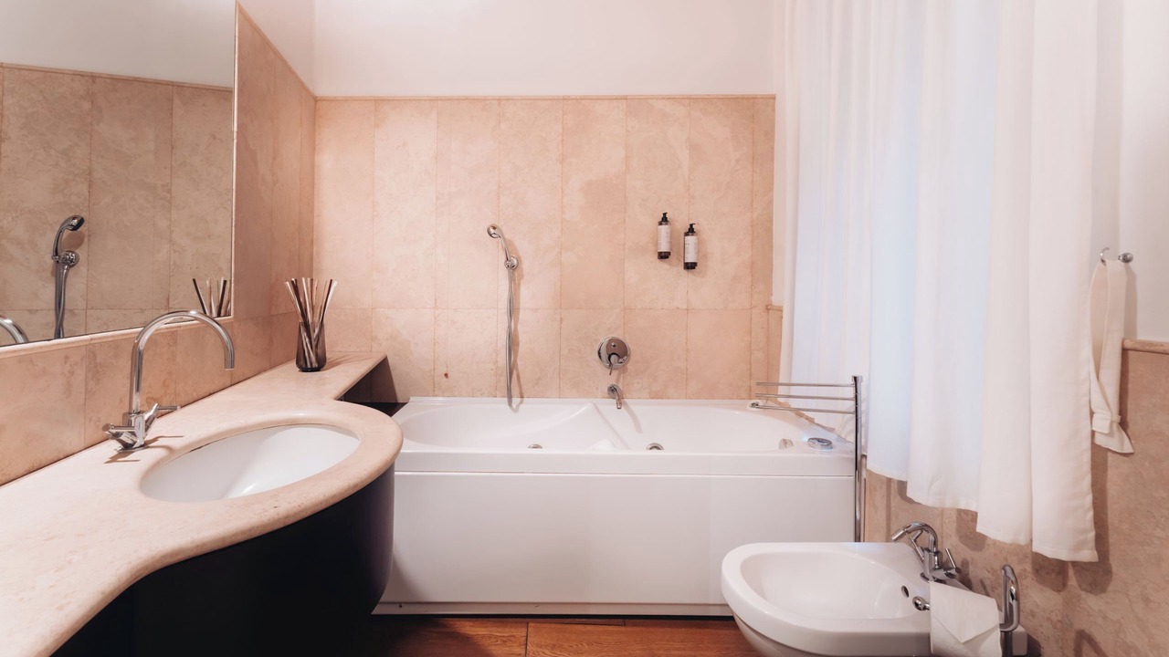 Photo of Bathroom in Scala