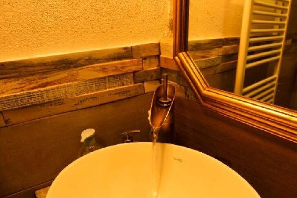 Photo of Bathroom in Cremolino