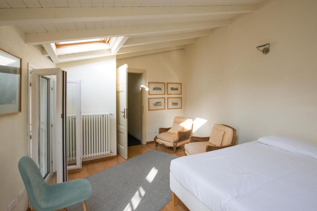 Photo of Bedroom in Blevio