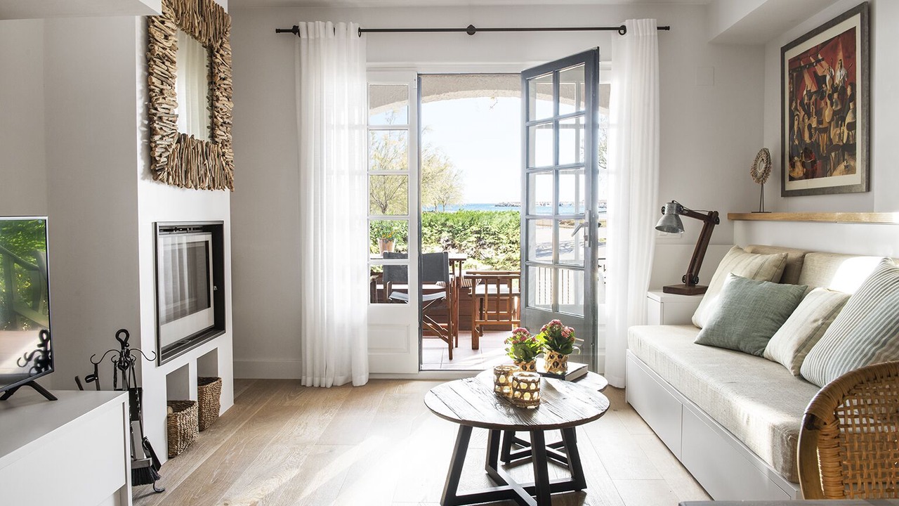 Photo of Livingroom in Llanca