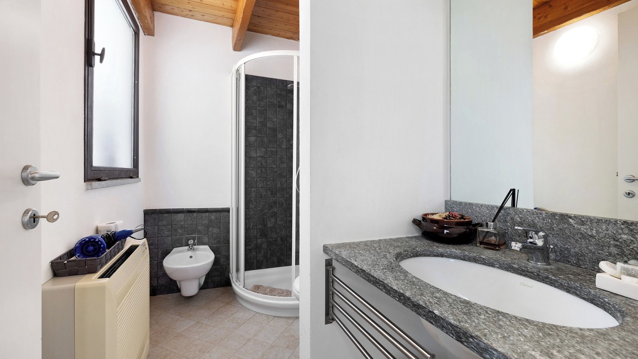 Photo of Bathroom in Toirano
