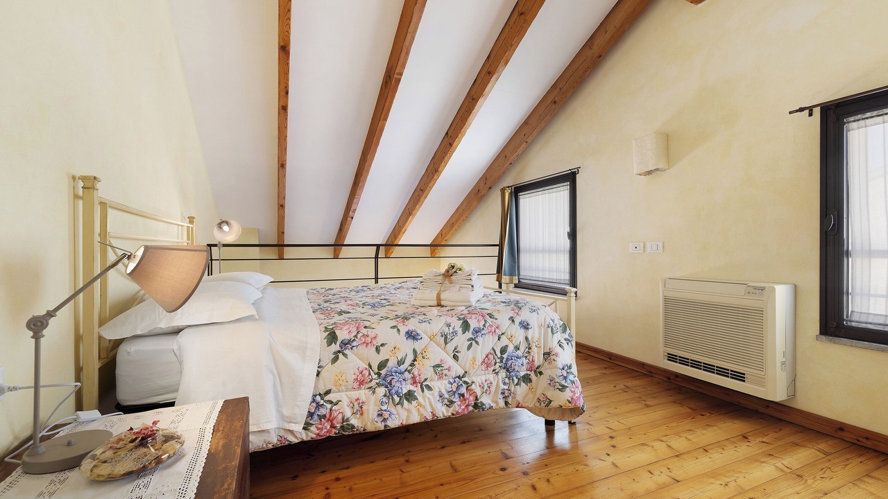 Photo of Bedroom in Toirano