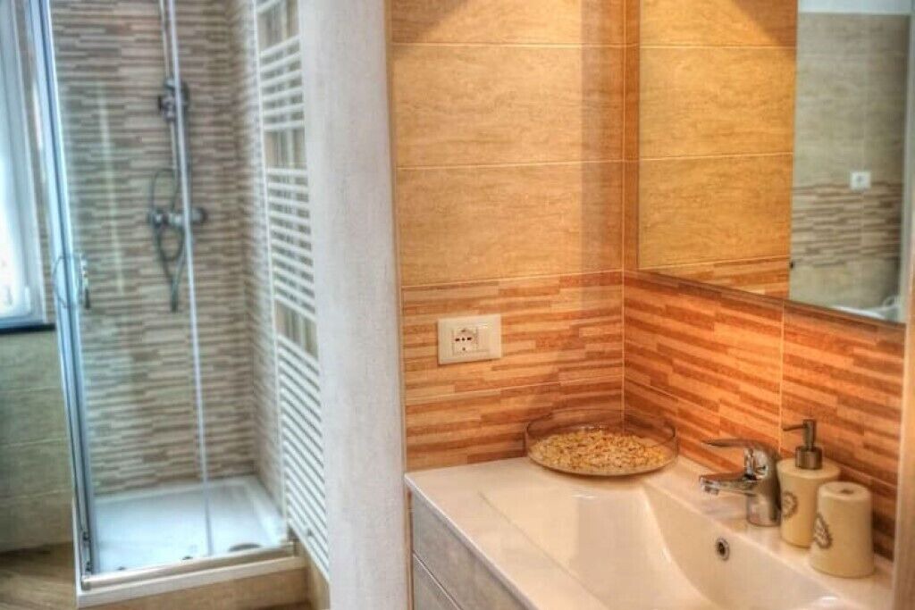 Photo of Bathroom in Tavarone