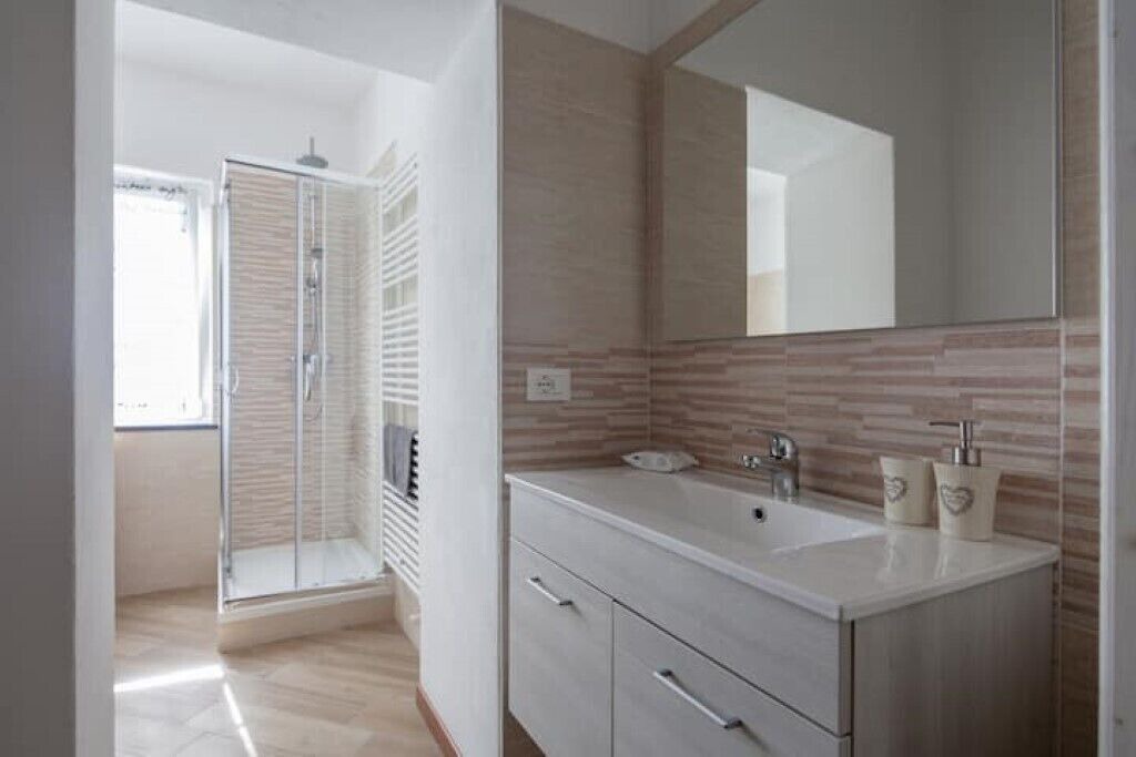 Photo of Bathroom in Tavarone
