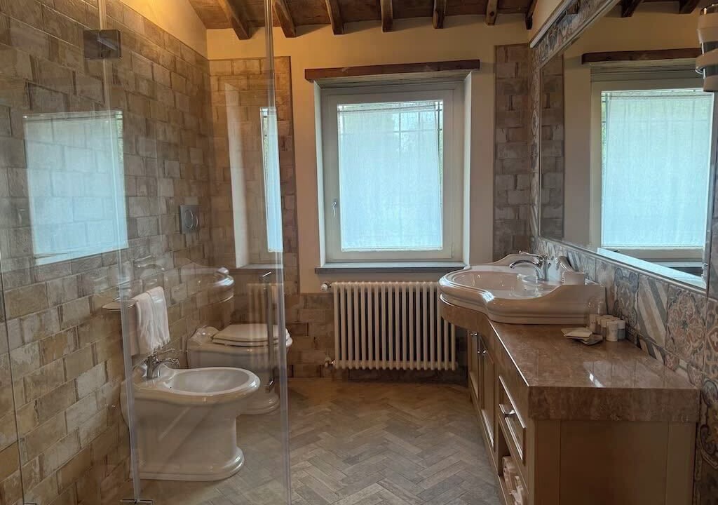 Photo of Bathroom in Porano