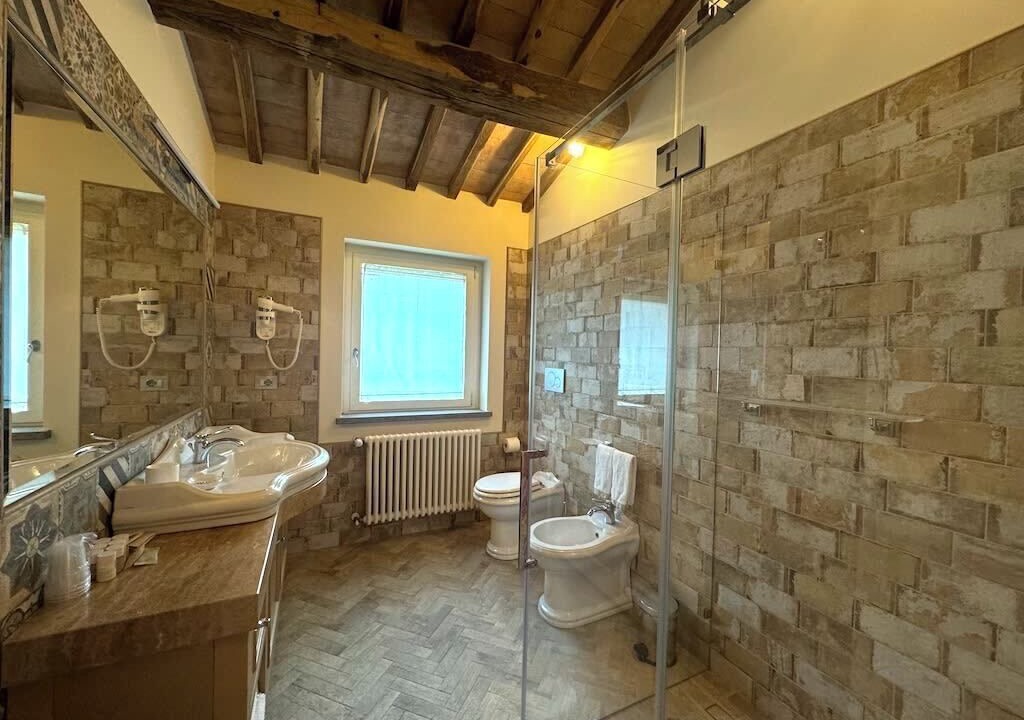 Photo of Bathroom in Porano