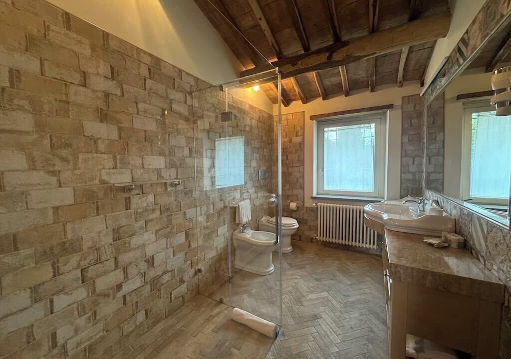 Photo of Bathroom in Porano