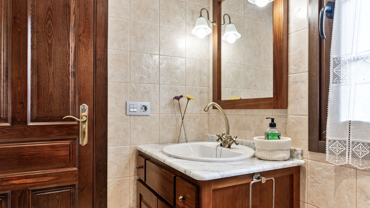 Photo of Bathroom in Bustiello de Paredes