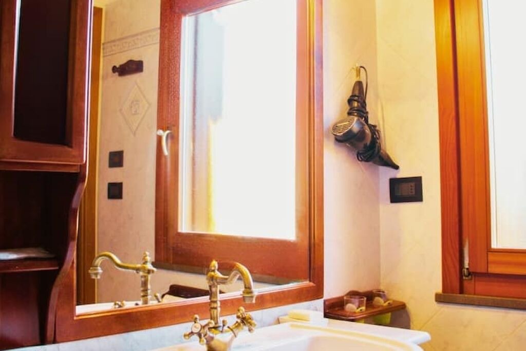 Photo of Bathroom in Sequals