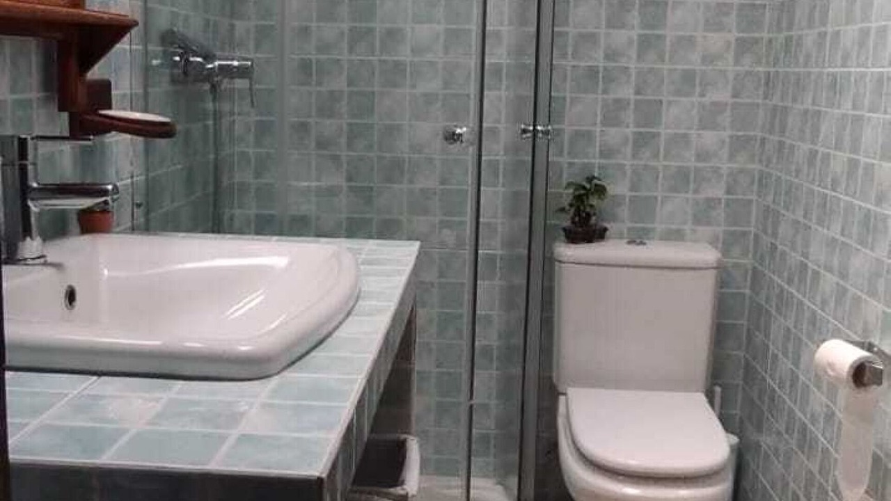 Photo of Bathroom in Adra