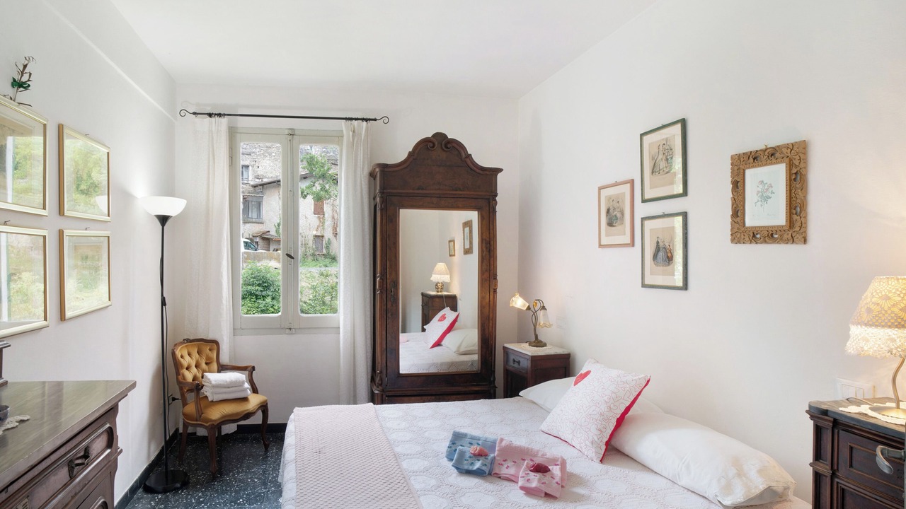 Photo of Bedroom in Castelvecchio di Rocca Barbena