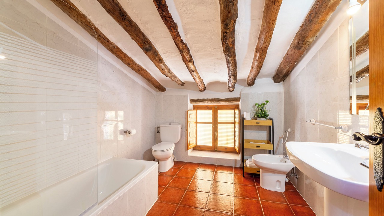 Photo of Bathroom in Velez-Blanco