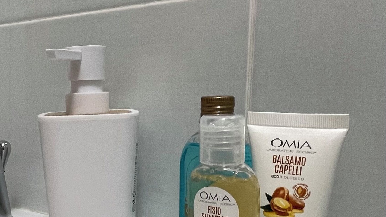 Photo of Bathroom in Casalnuovo di Napoli