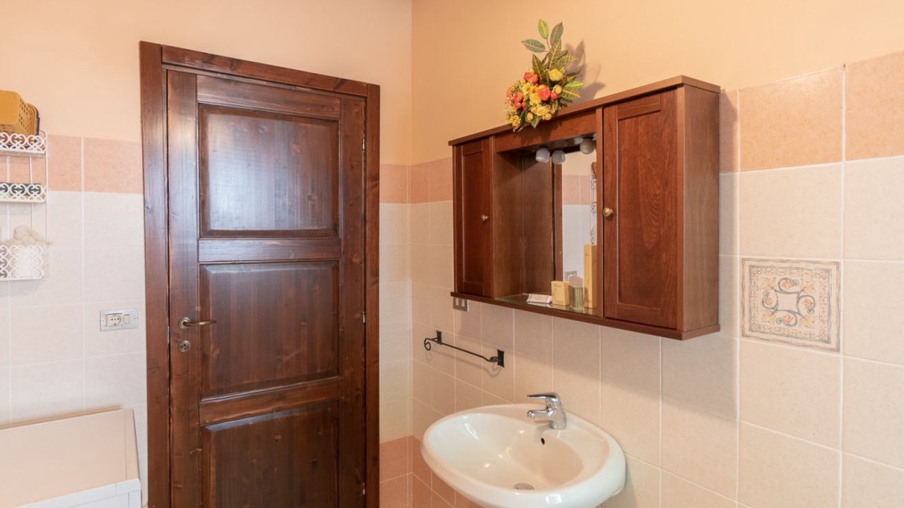 Photo of Bathroom in Abbateggio