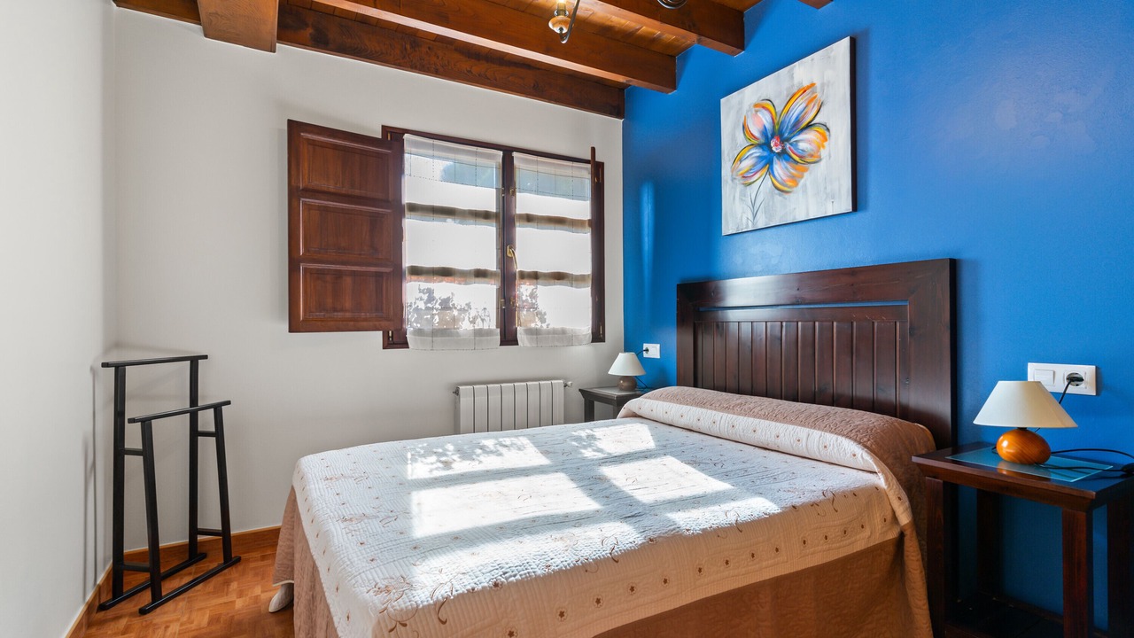 Photo of Bedroom in Llenin