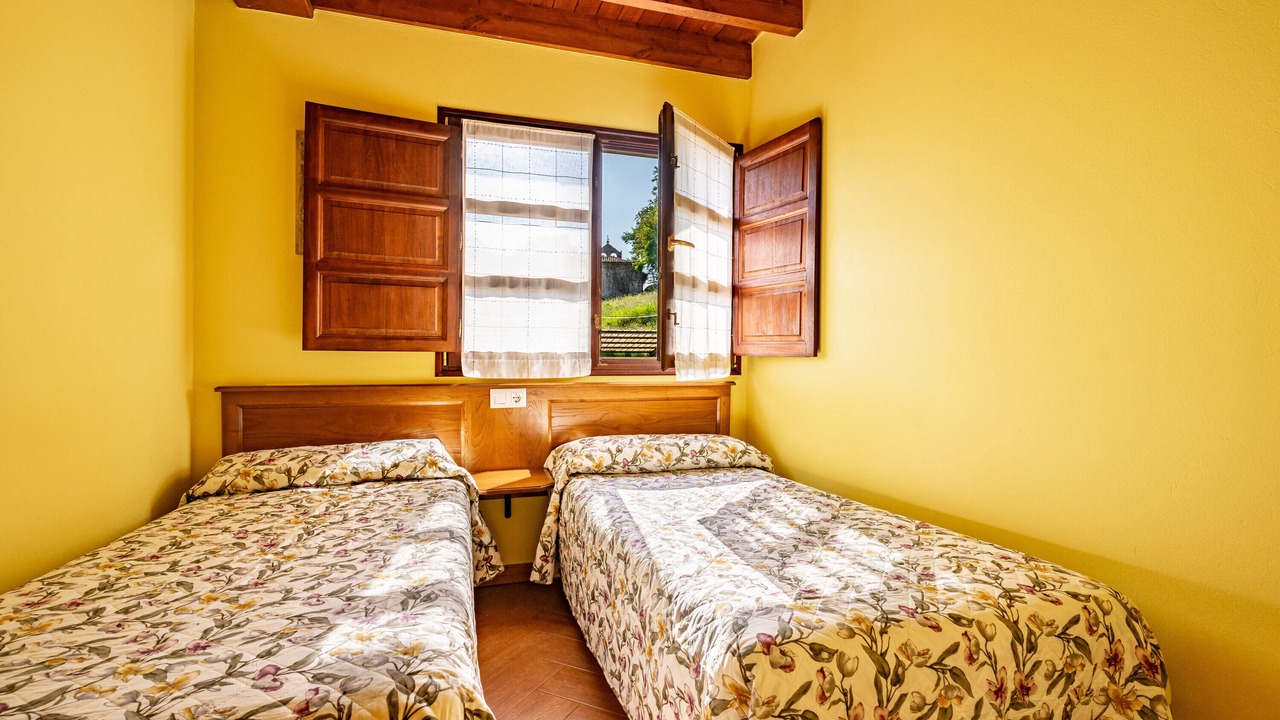 Photo of Bedroom in Llenin