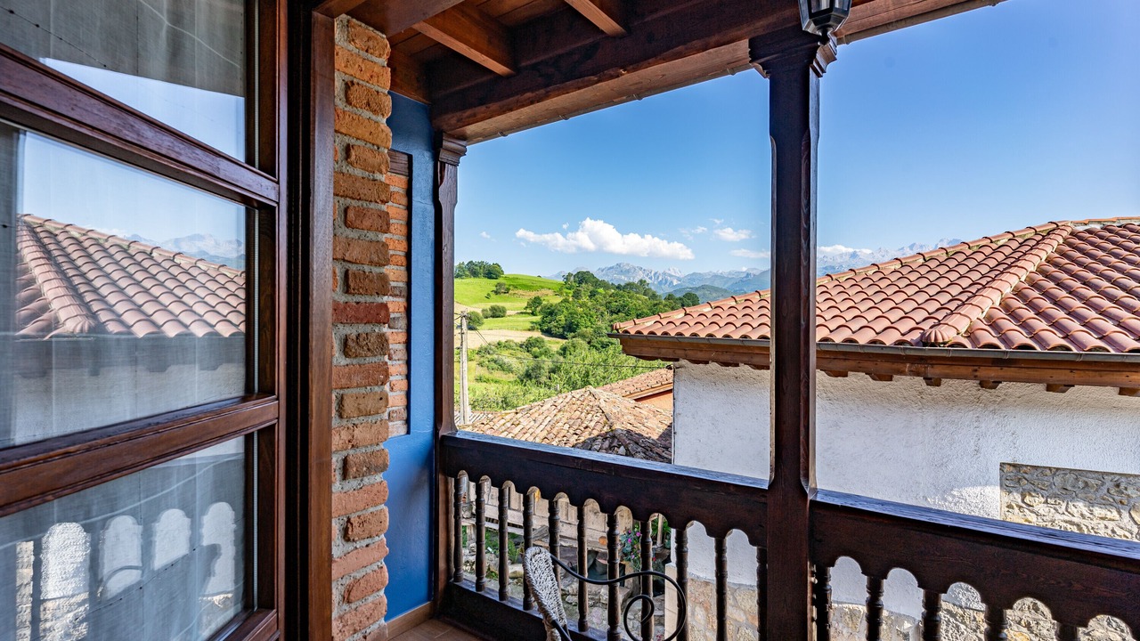 Photo of Outdoor in Llenin