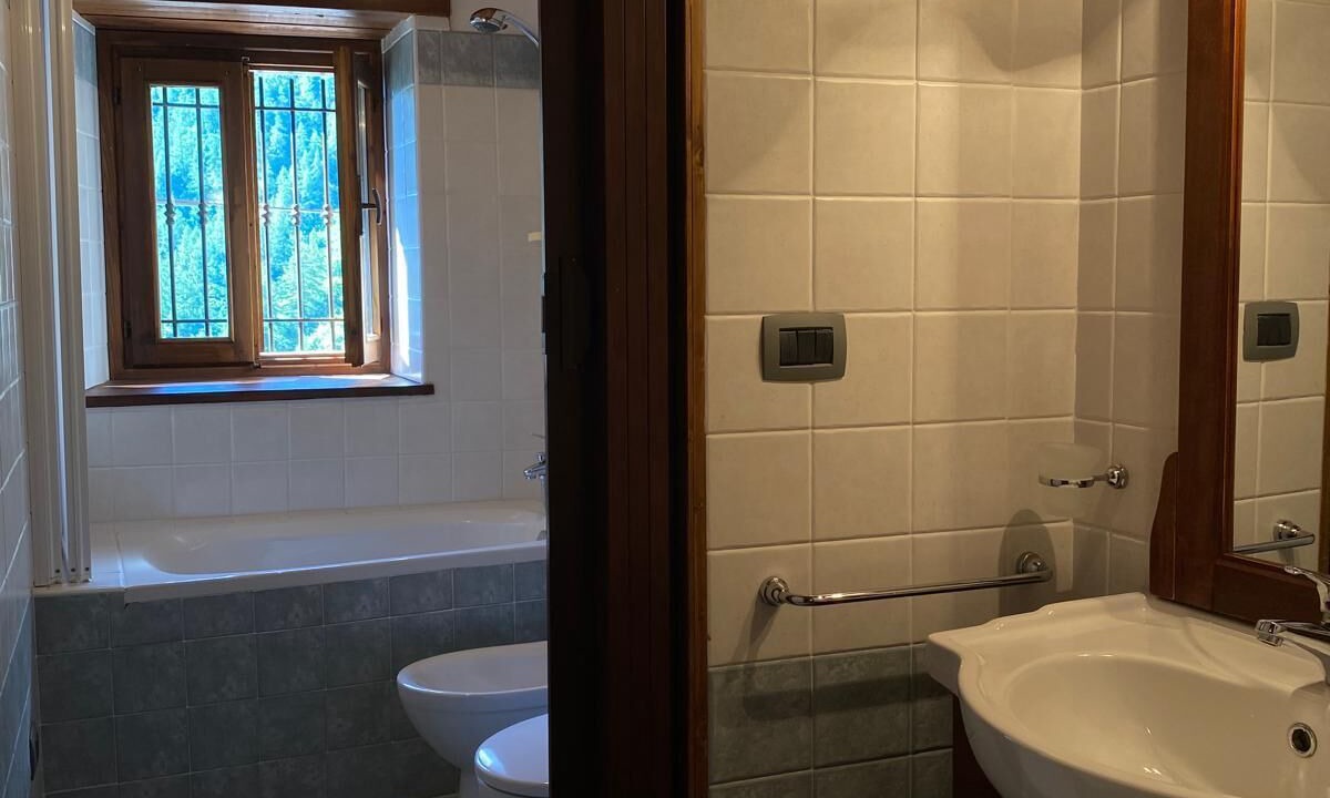 Photo of Bathroom in Bellino