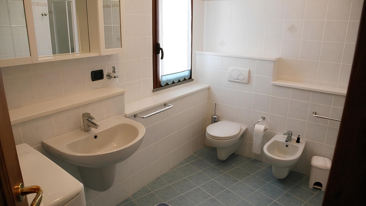 Photo of Bathroom in Cenesi