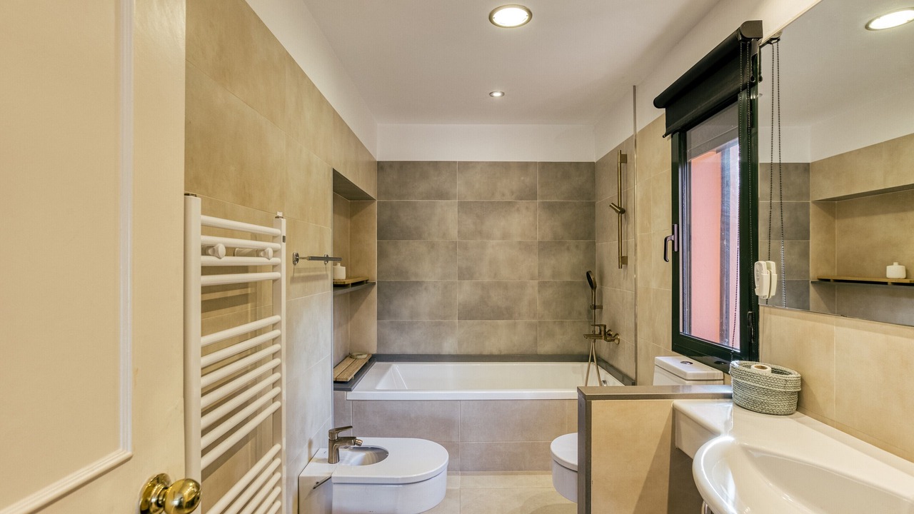 Photo of Bathroom in Navata