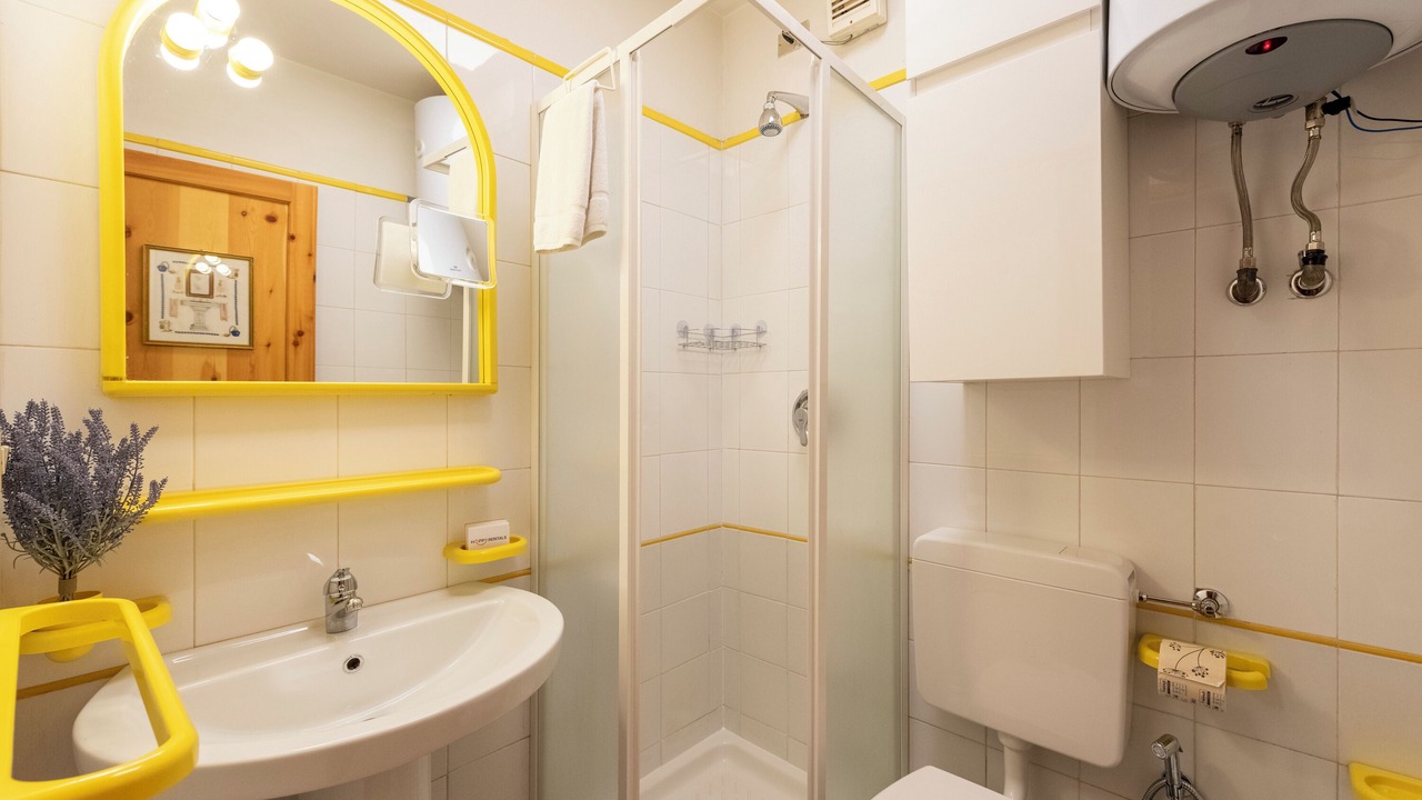 Photo of Bathroom in Claviere
