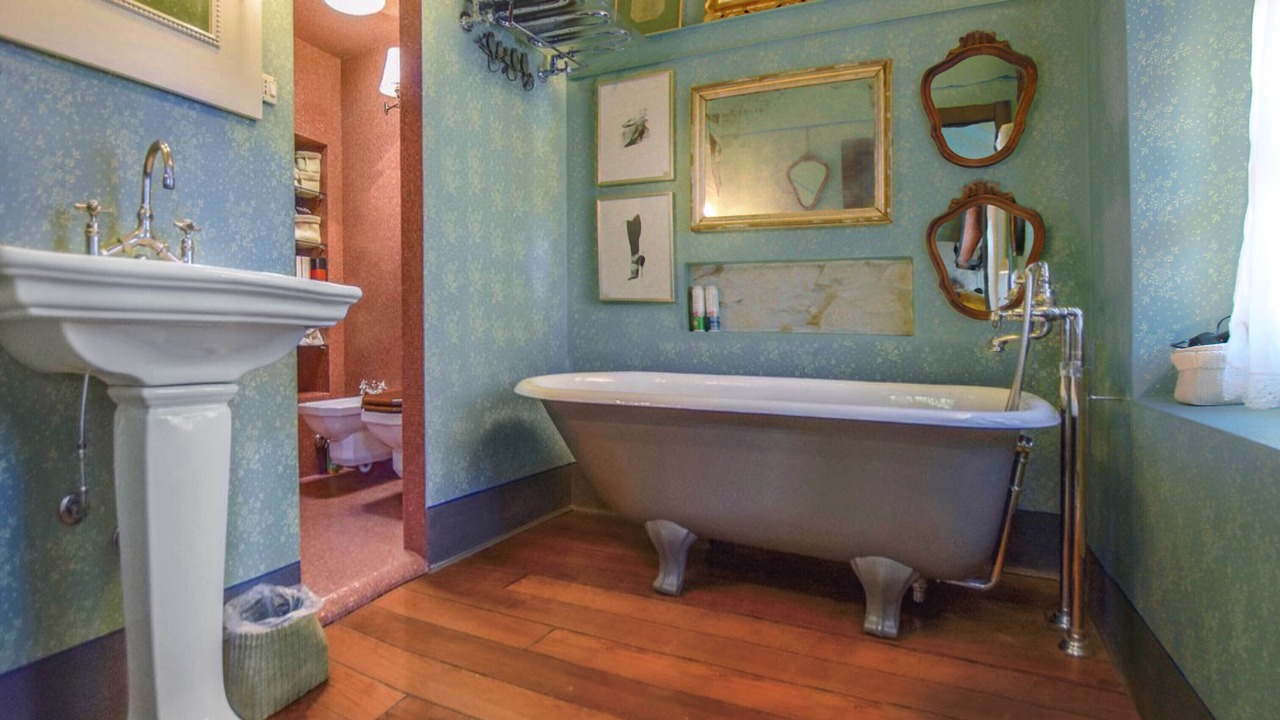 Photo of Bathroom in Pella