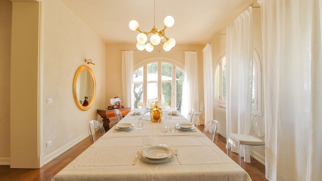 Photo of Others in Margine Coperta-Traversagna