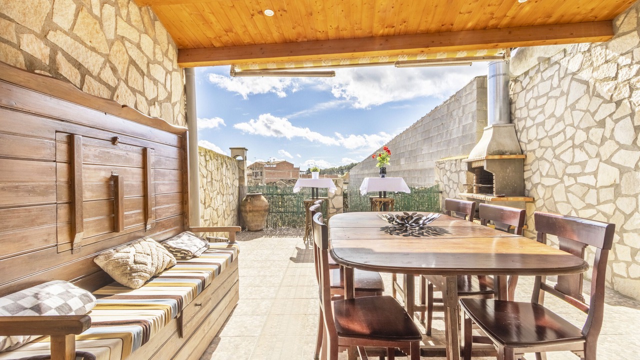 Photo of Outdoor in Maials