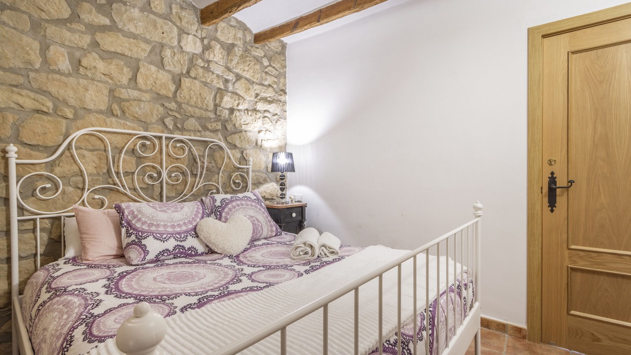 Photo of Bedroom in Maials