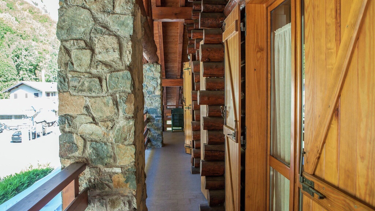 Photo of Patio Balcony in Antey-Saint-Andre