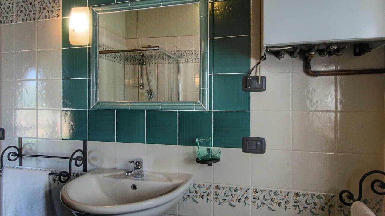 Photo of Bathroom in Todi