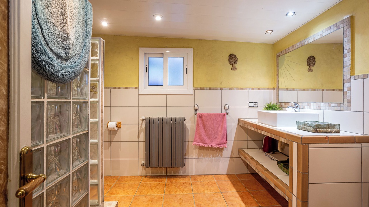 Photo of Bathroom in Palafolls