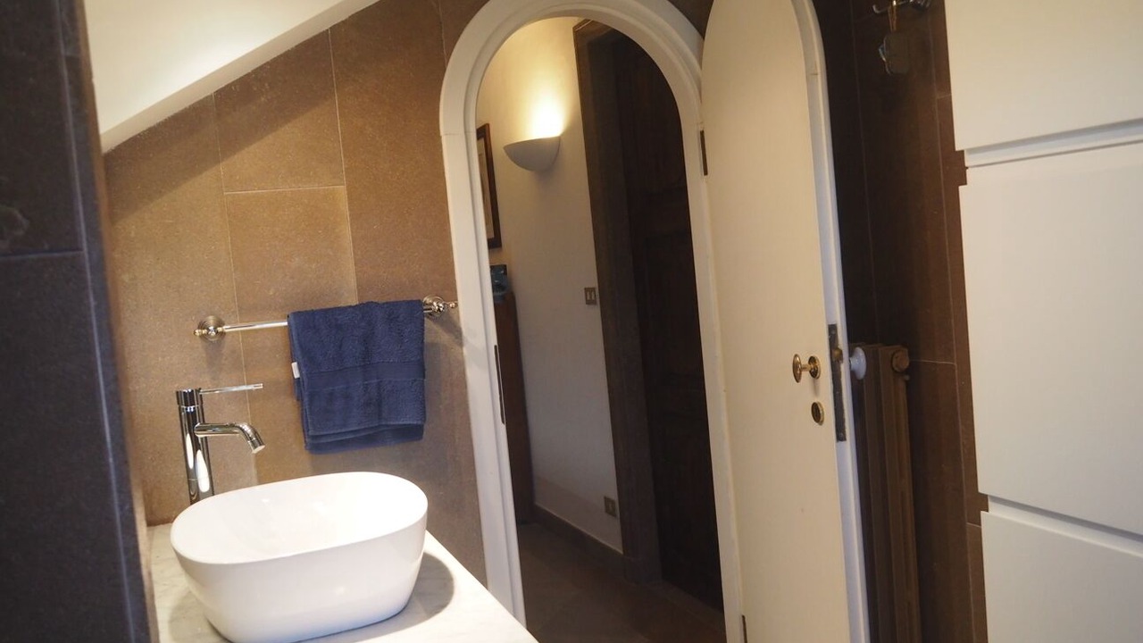 Photo of Bathroom in Santo Stefano Roero