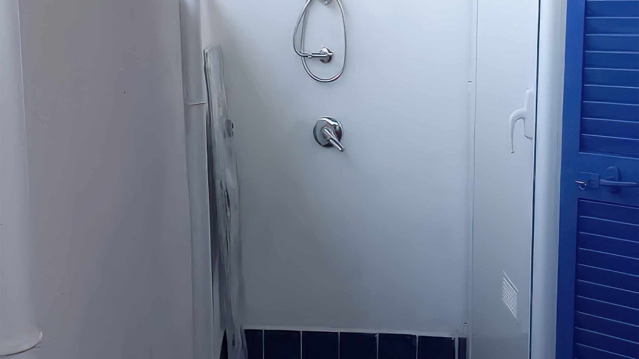 Photo of Bathroom in Bacoli
