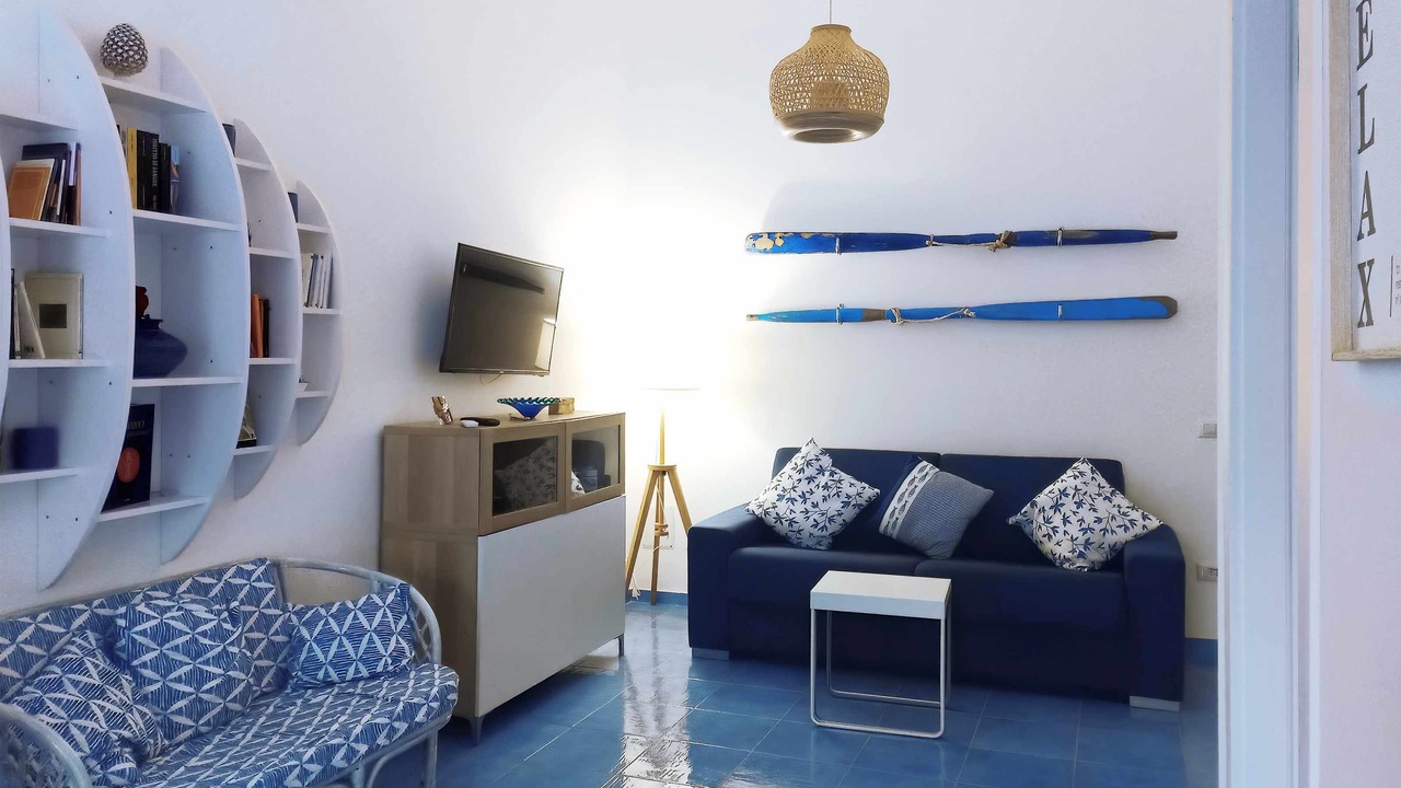 Photo of Livingroom in Bacoli