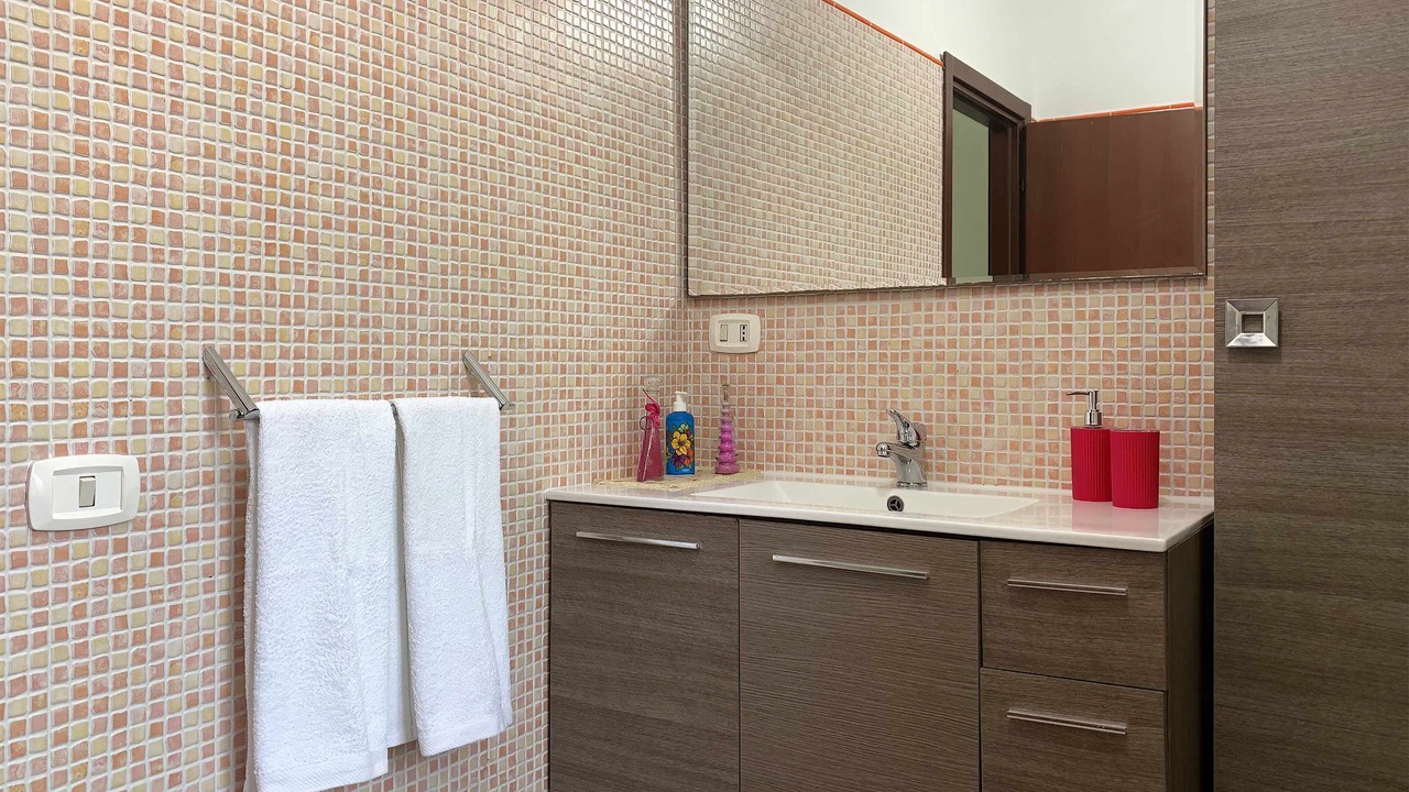 Photo of Bathroom in Bacoli