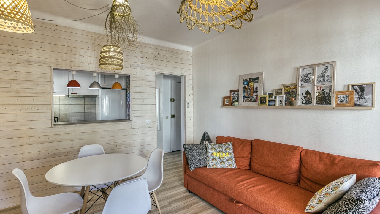 Photo of Livingroom in Roses Town Center